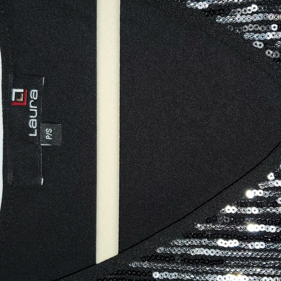 Women's top - Picture 3 of 5